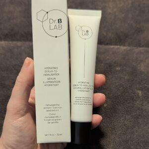 Hydrating Serum-to-Highlighter
